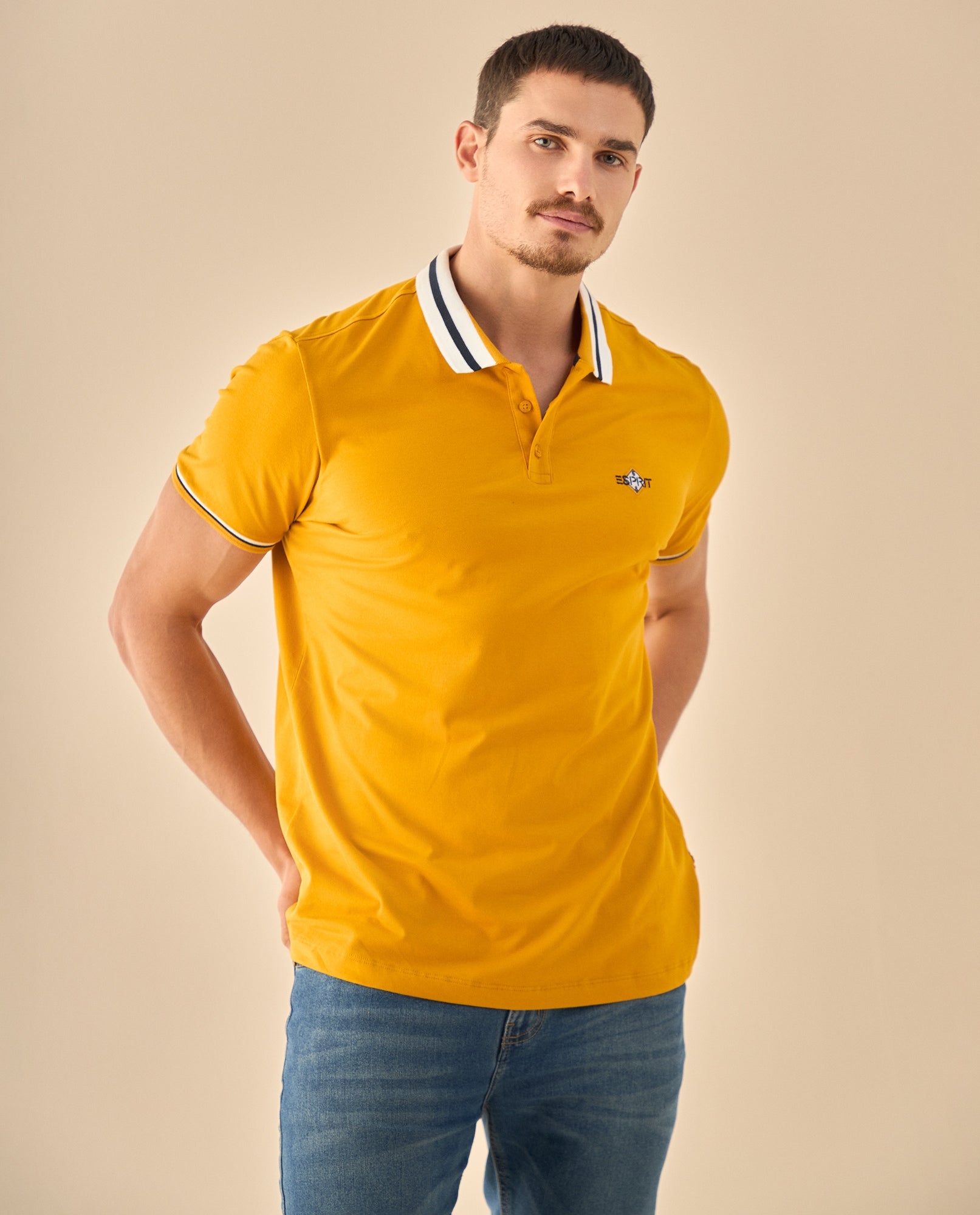 Polo con Ribetes Contrastantes - Amarillo 34_305G303_AMA171047_0