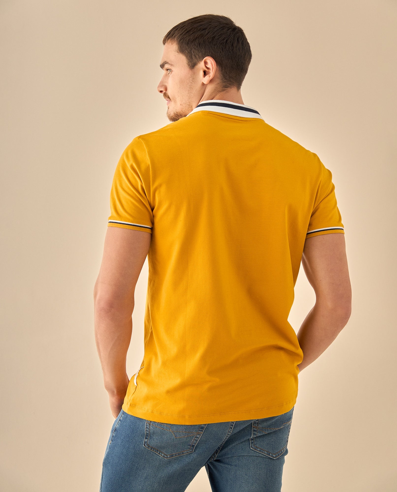 Polo con Ribetes Contrastantes - Amarillo 34_305G303_AMA171047_4