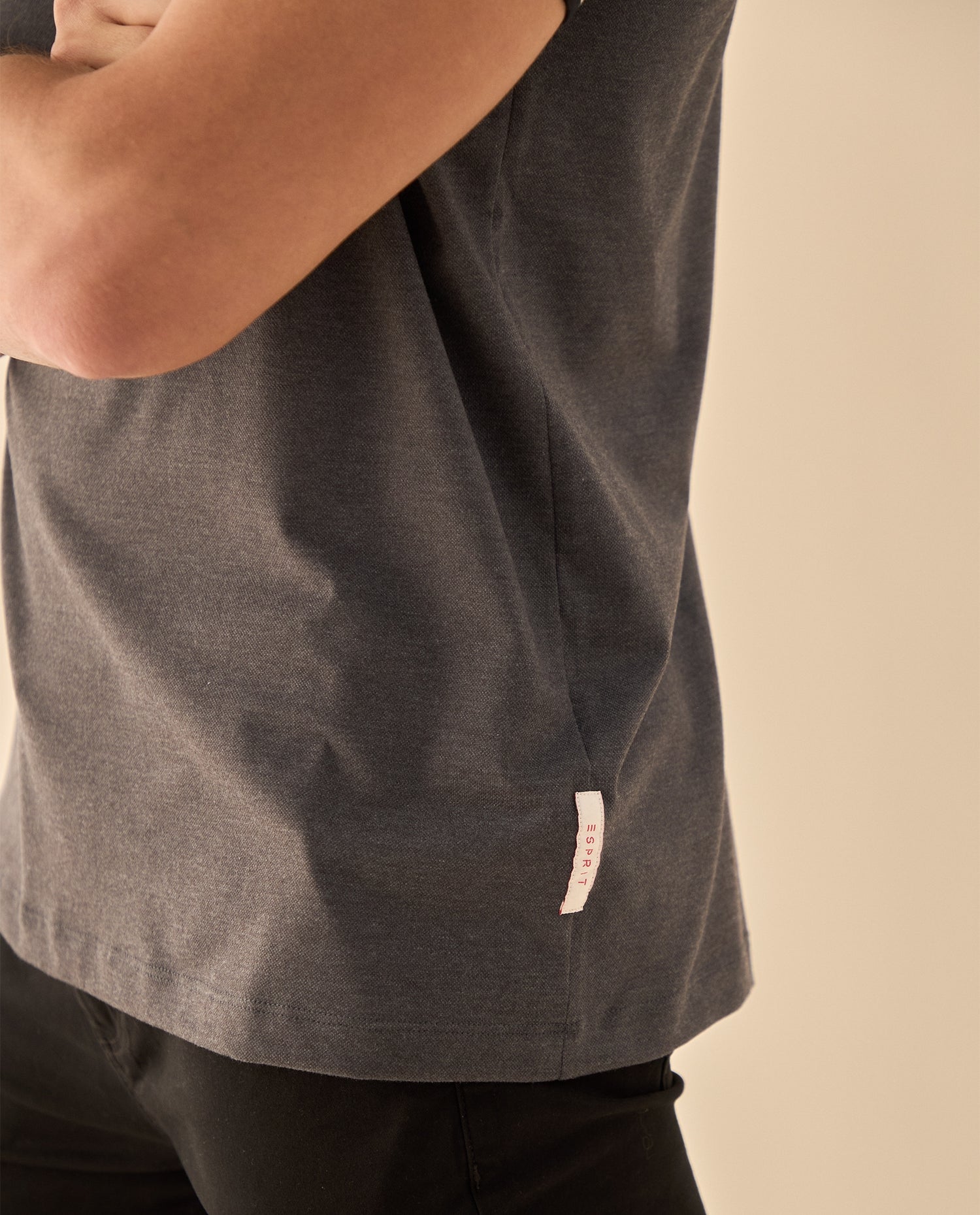 Polo con Ribetes Contrastantes - Gris