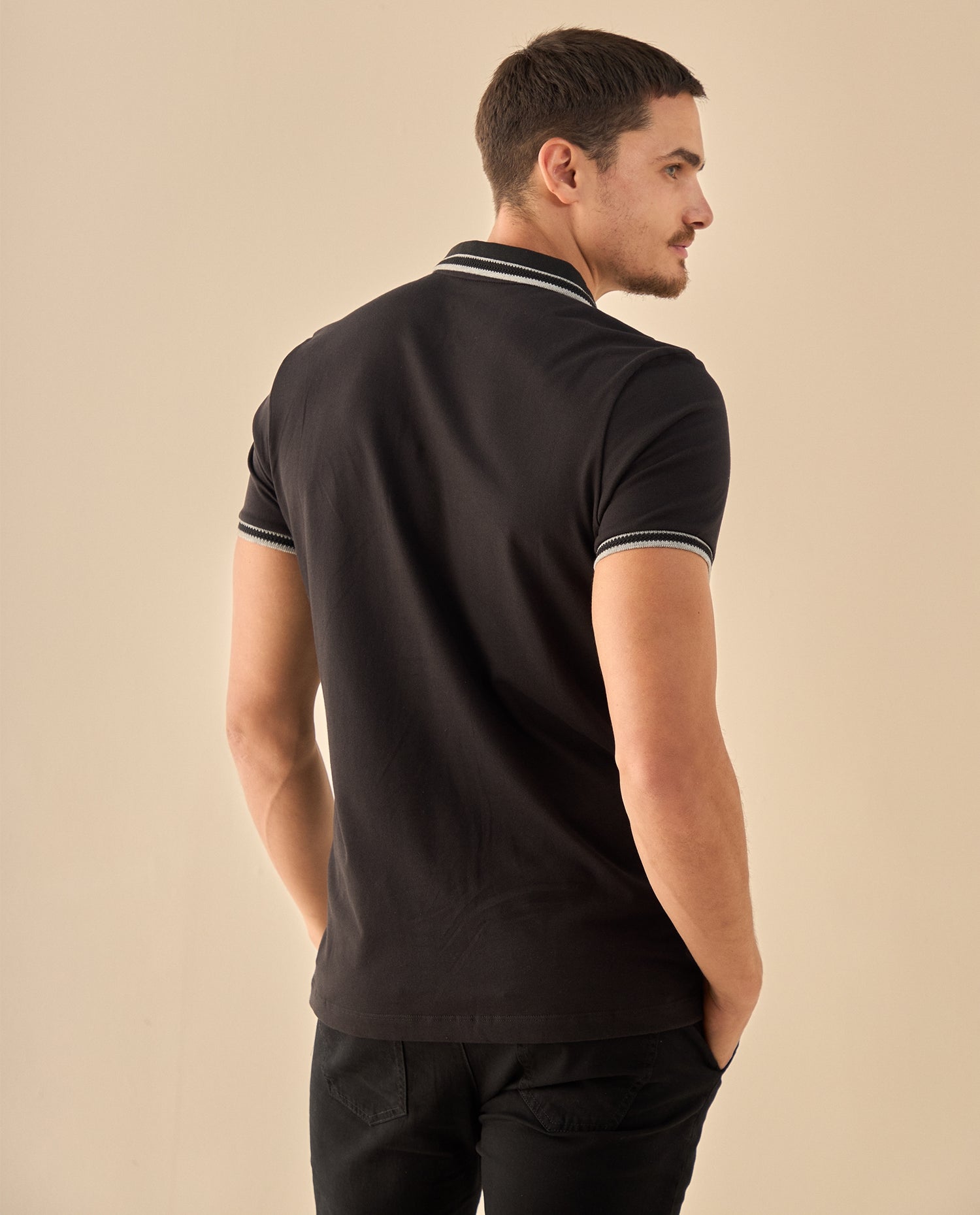 Polo con Ribetes Premium - Negro