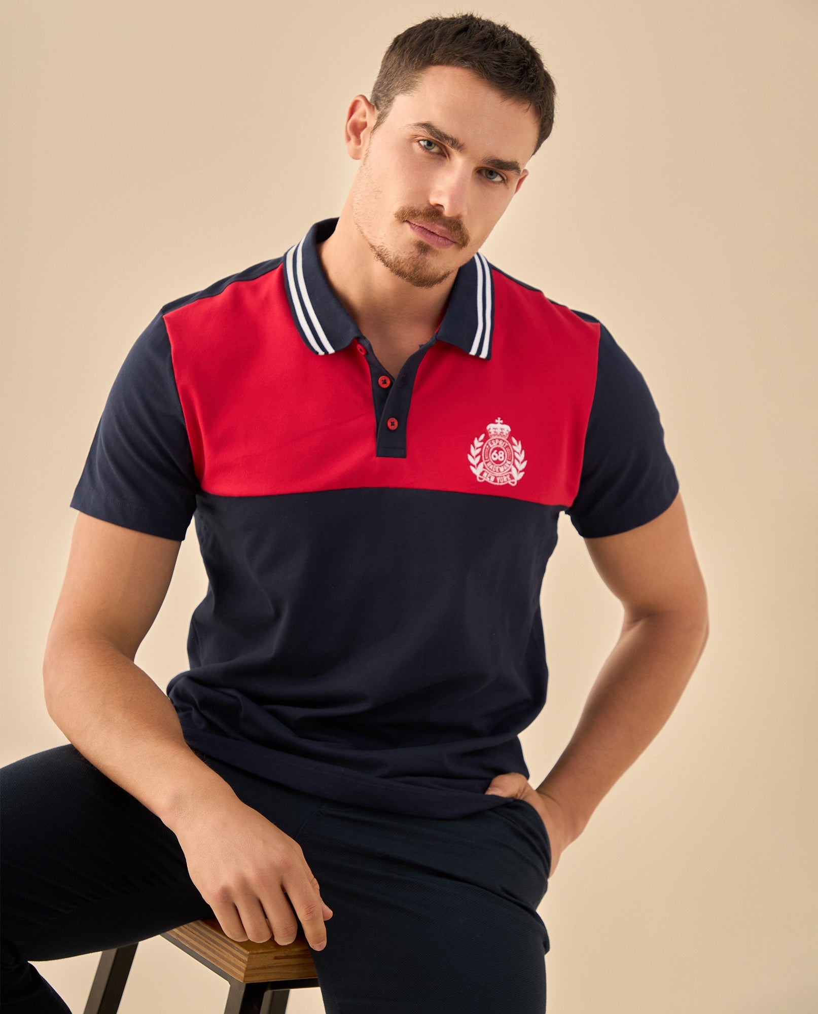 Polo Deportivo con Escudo Bordado - Azul 34_305G331_AZU194033_0