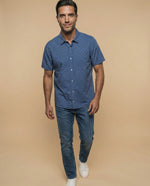 Camisa de manga corta con microestampado de palmeras - Azul