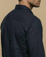 Camisa manga corta cuello camisero con bolsillo - Azul