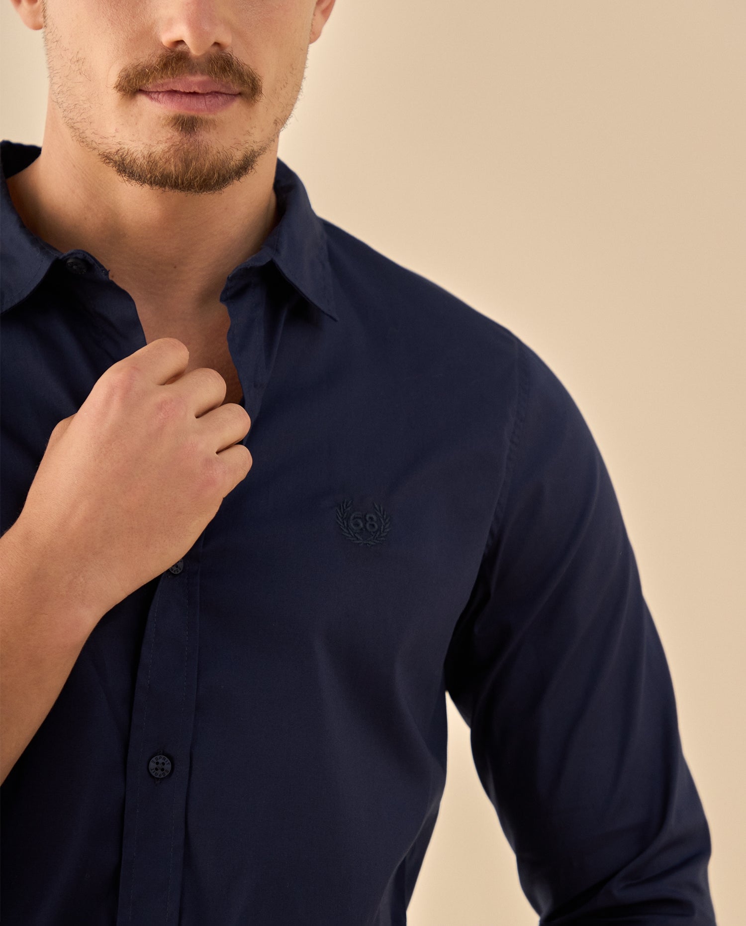 Camisa Clásica con Logo Bordado - Azul