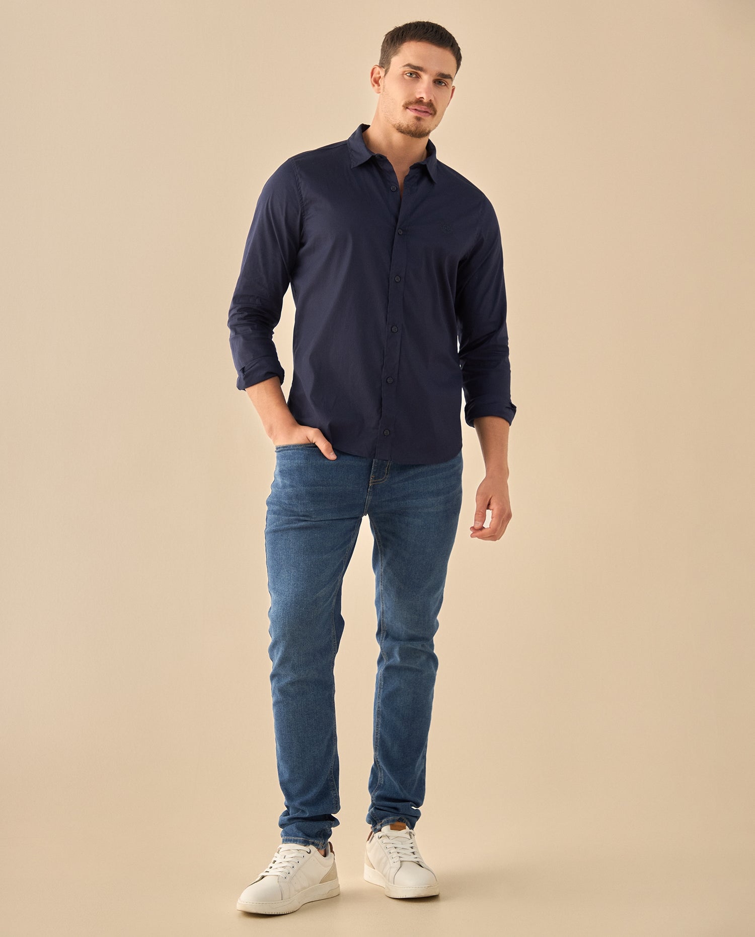 Camisa Clásica con Logo Bordado - Azul