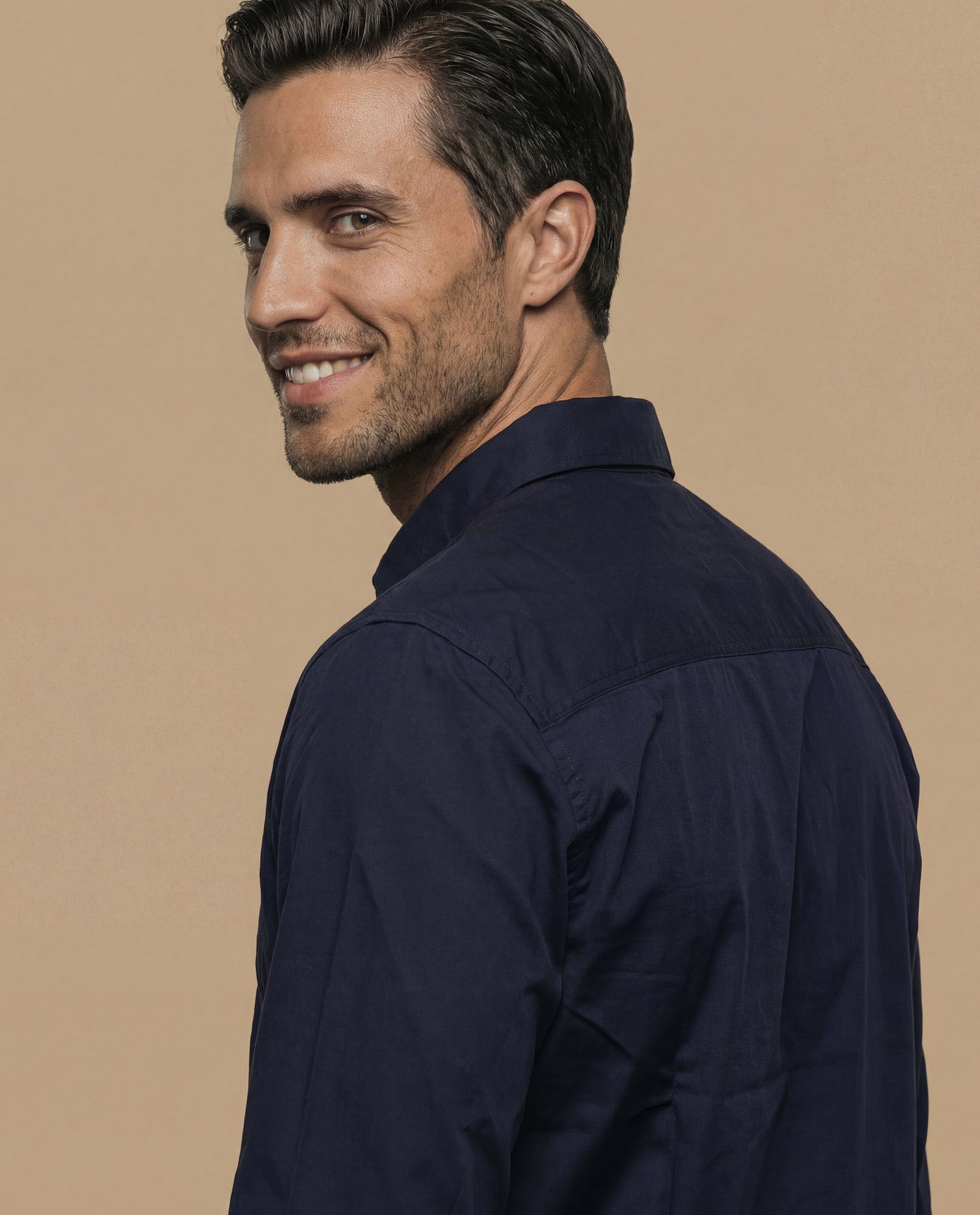 Camisa slim fit manga larga con bordado de laurel para hombre - Azul 34_315G304_AZU175025_6