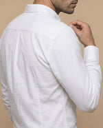 Camisa slim fit manga larga con bordado de laurel para hombre - Blanco