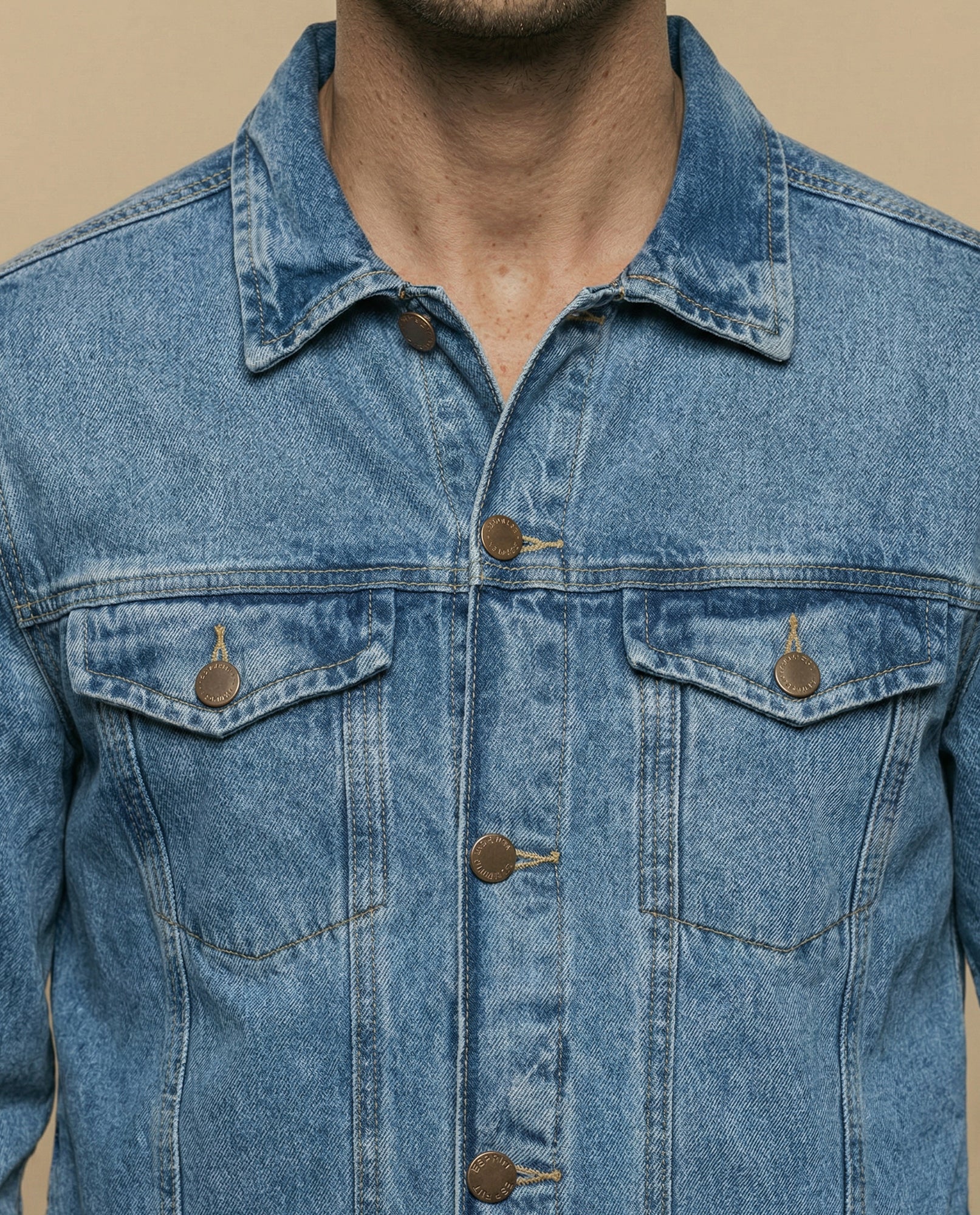 Chaqueta de denim con bolsillos frontales - Azul 34_321E301_AZUA03693_3