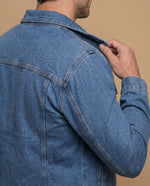 Chaqueta de denim con bolsillos frontales - Azul