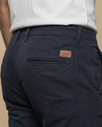 Pantalón chino corte recto tiro medio - Azul
