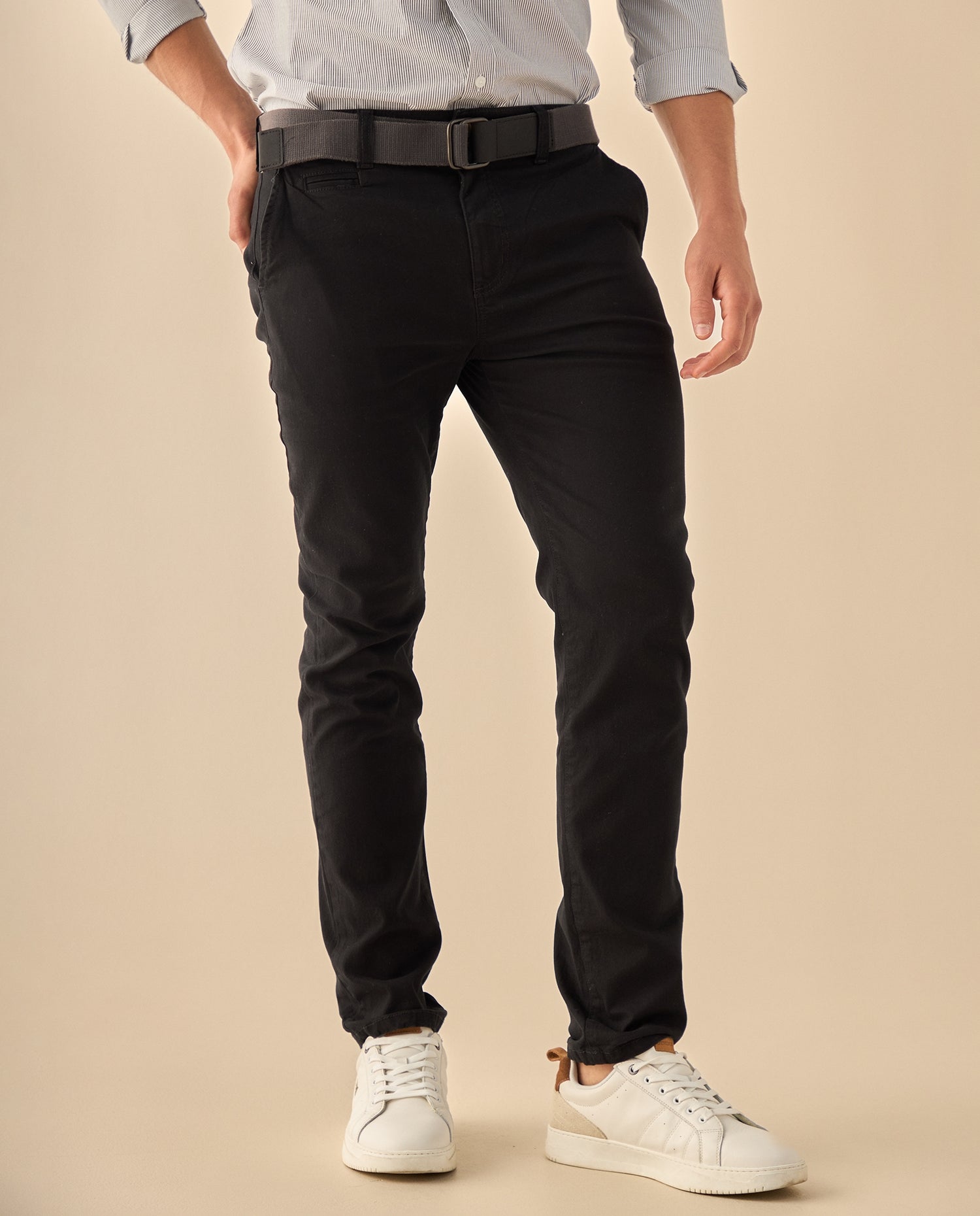Pantalón Slim Fit con Cinturón - Negro