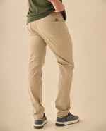 Pantalón Casual con Acabados Premium - Beige
