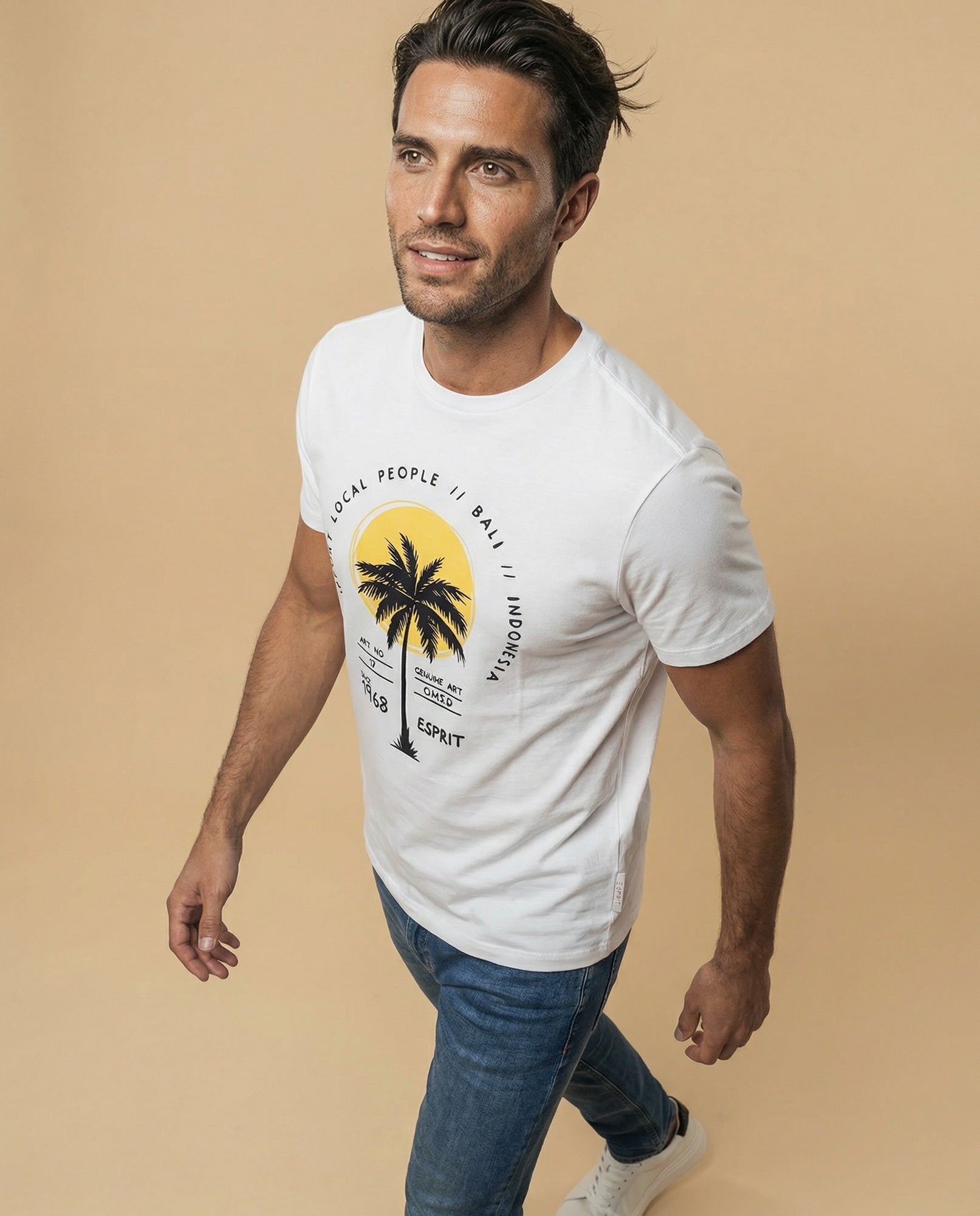 Camiseta manga corta con estampado tropical - Crudo 34_345F312_CRU110107_6
