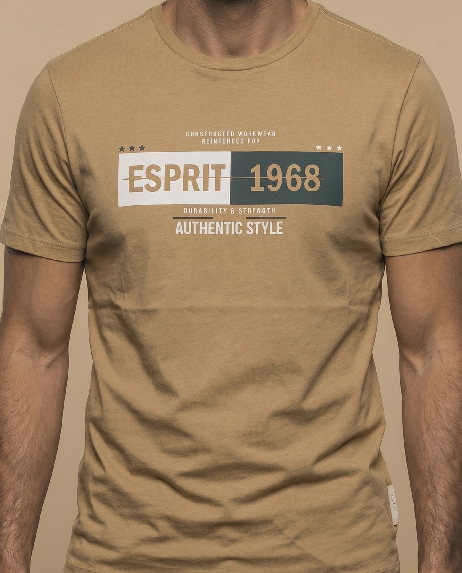 Camiseta manga corta con estampado gráfico ESPRIT 1968 para hombre - Beige 34_345F347_BEI130607_3