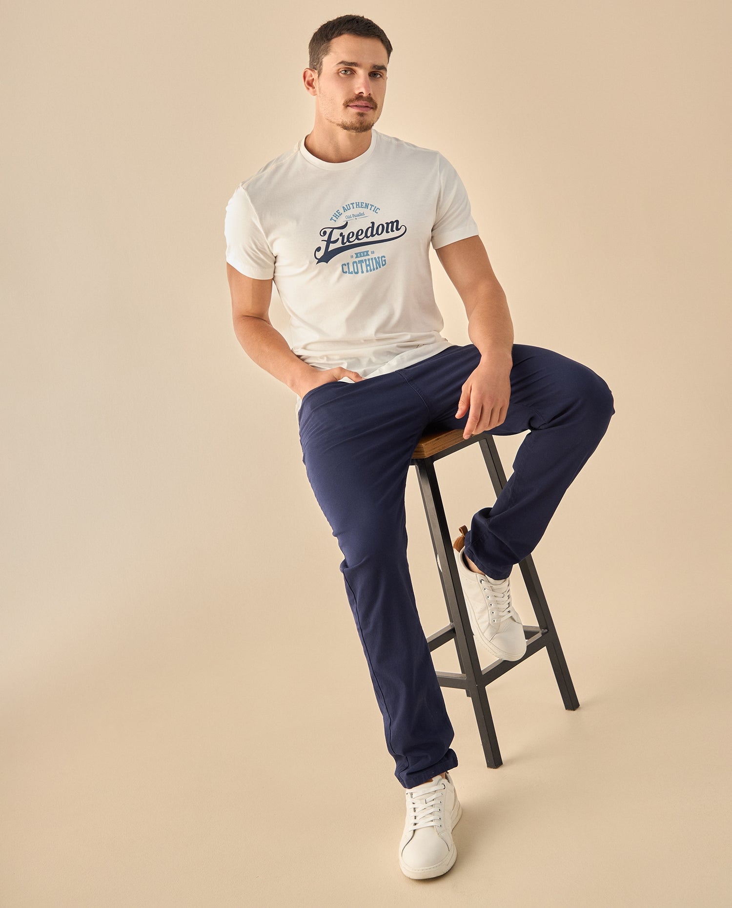 Camiseta Freedom con Estampado Vintage - Crudo