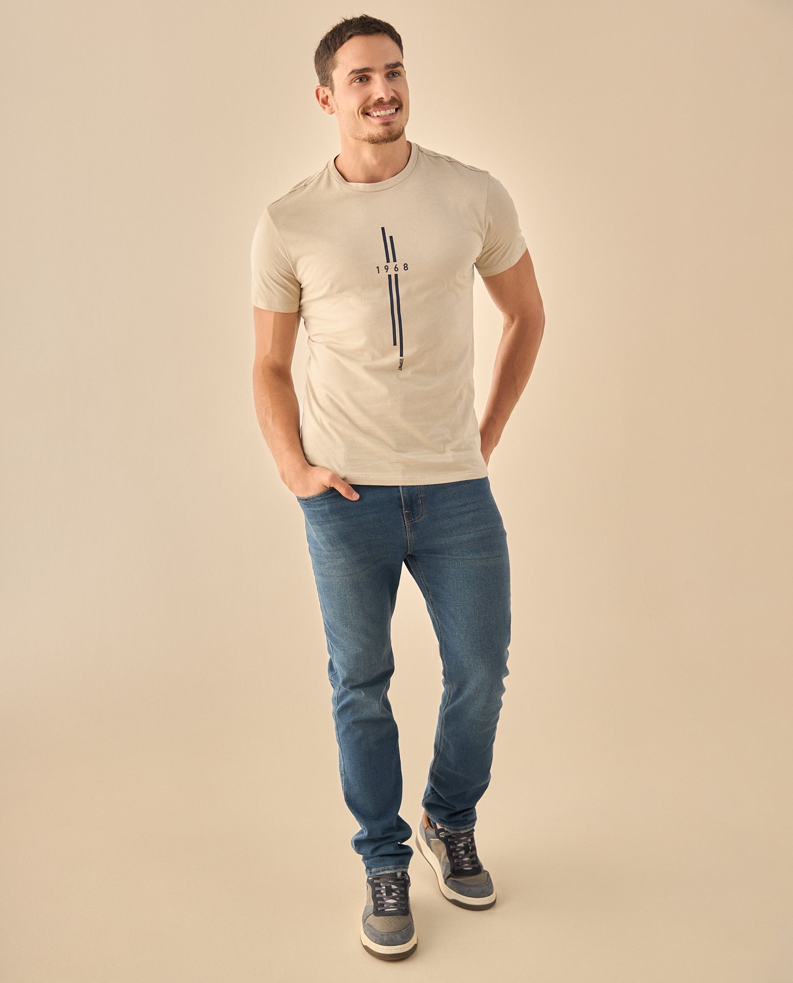 Camiseta Heritage con Estampado 1968 - Beige 34_345G319_BEI130607_5