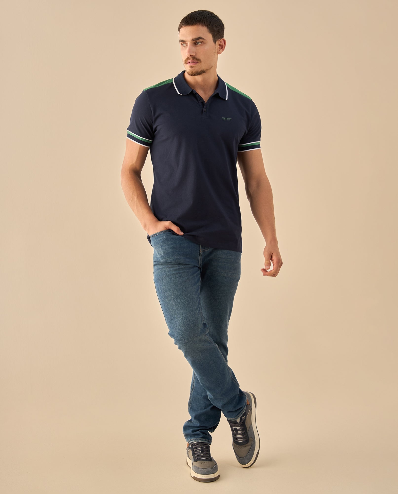 Jean Slim Fit con Costuras Contrastantes - Azul 34_375G303_AZU174027_0