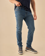 Jean Slim Fit con Costuras Contrastantes - Azul