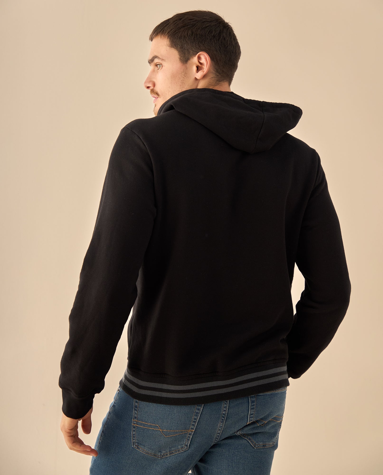 Sudadera con Capucha y Ribetes Contrastantes - Negro 34_385G301_NEG194013_6