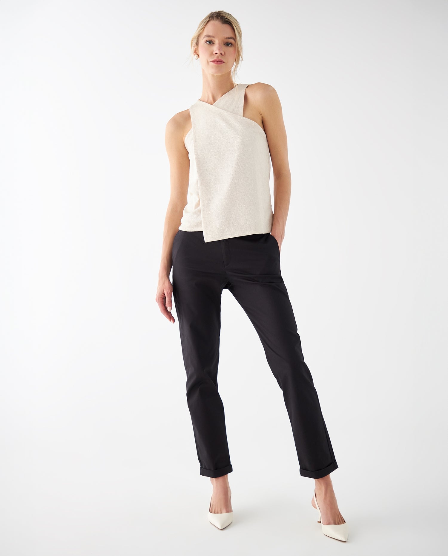 Camisa con escote cruzado para mujer - Beige