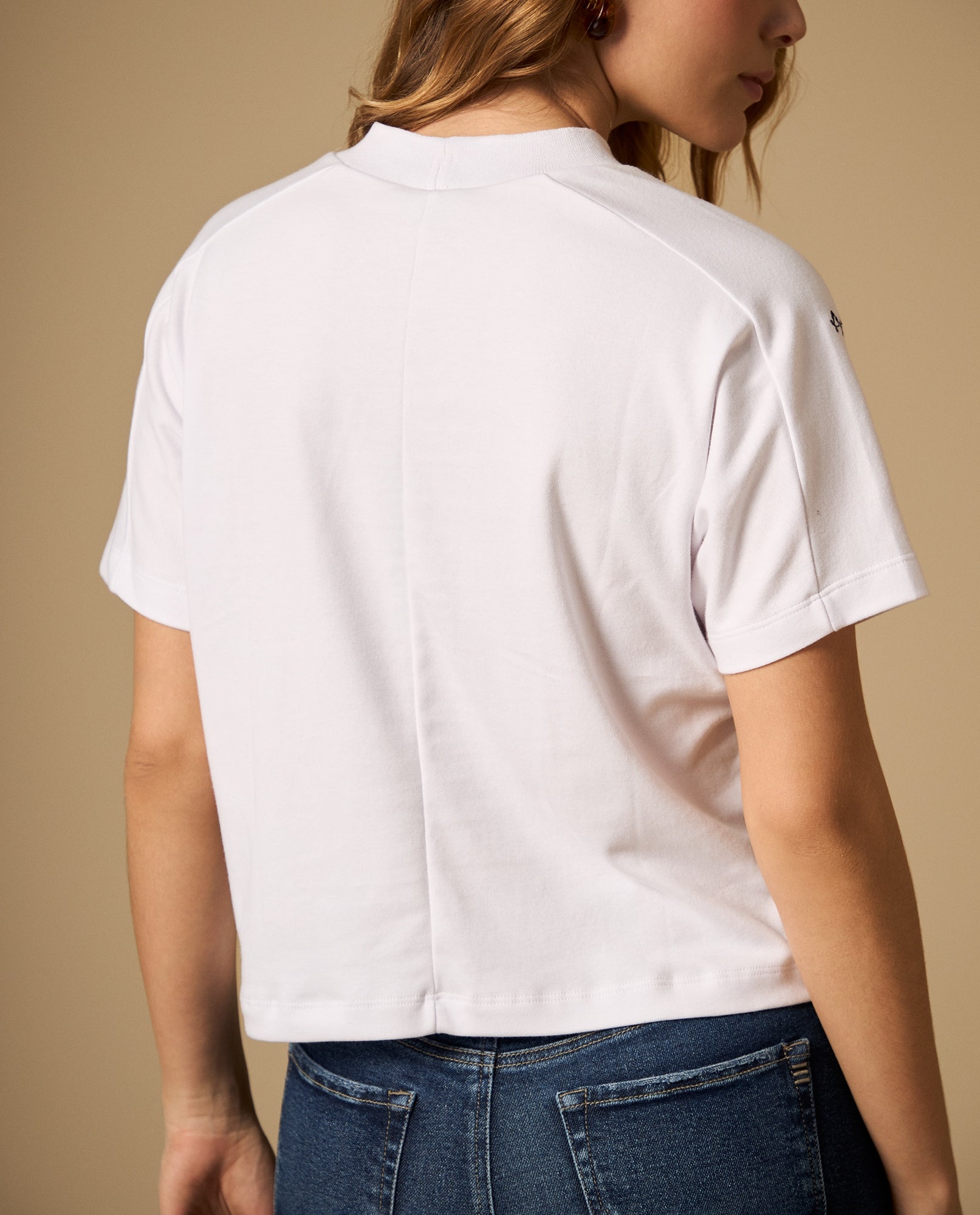 Camiseta manga corta con bordado floral - Blanco 34_402H007_BLA114001_5