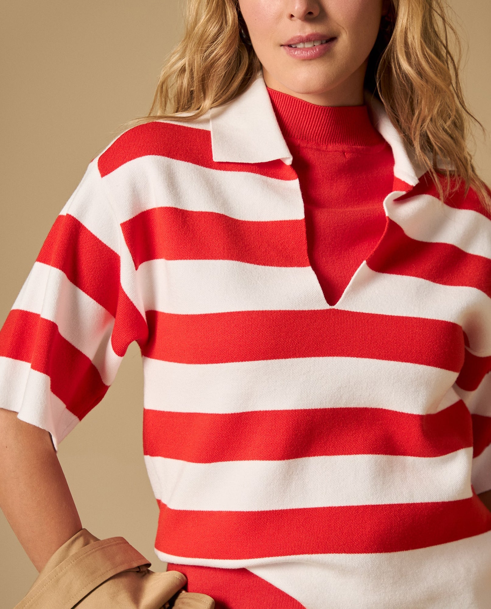 Camiseta tejida tipo polo cuello en V manga larga - Rojo 34_402H200_ROJ181664_0