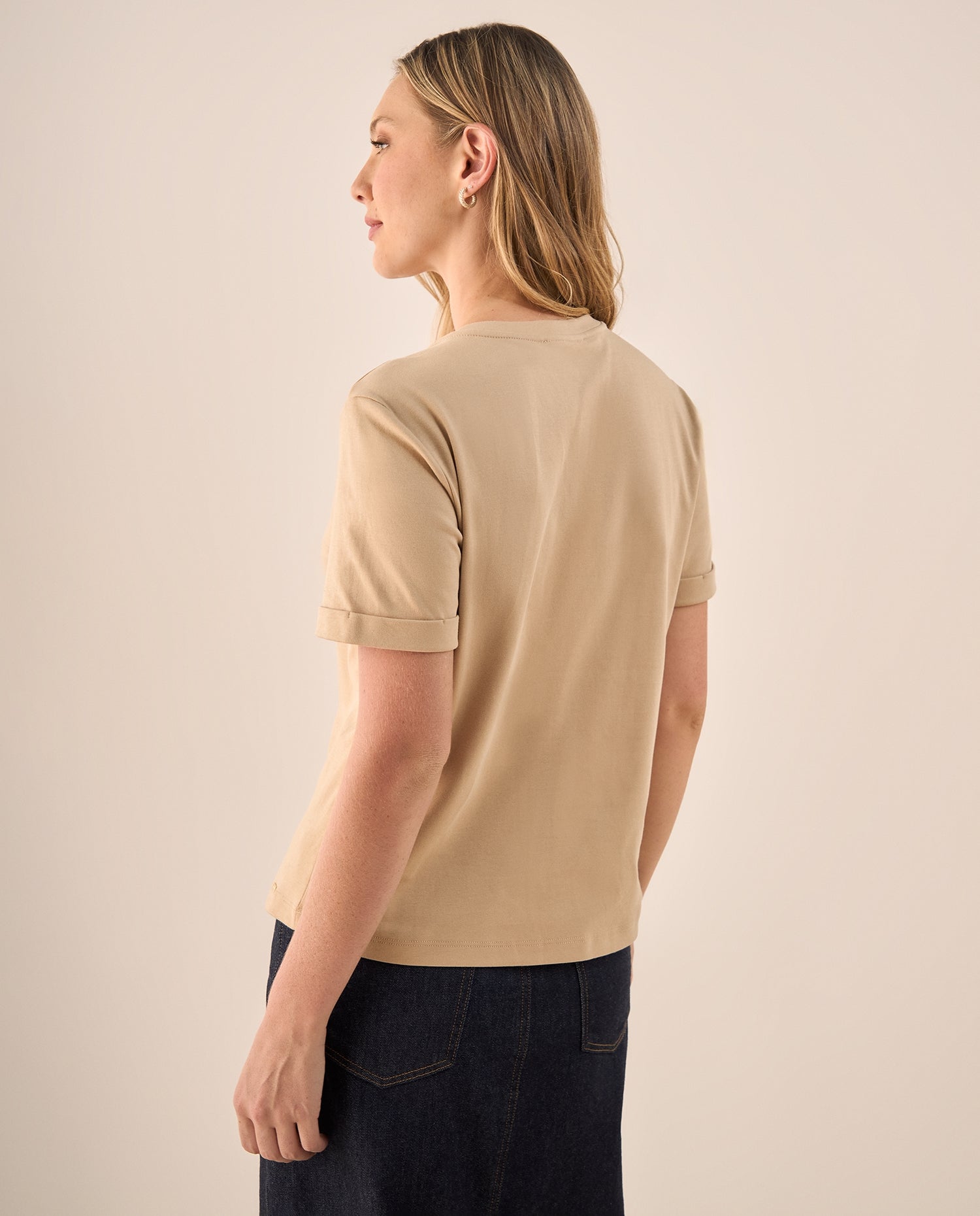 Camiseta Beige Simplicité con Aplicaciones - Beige
