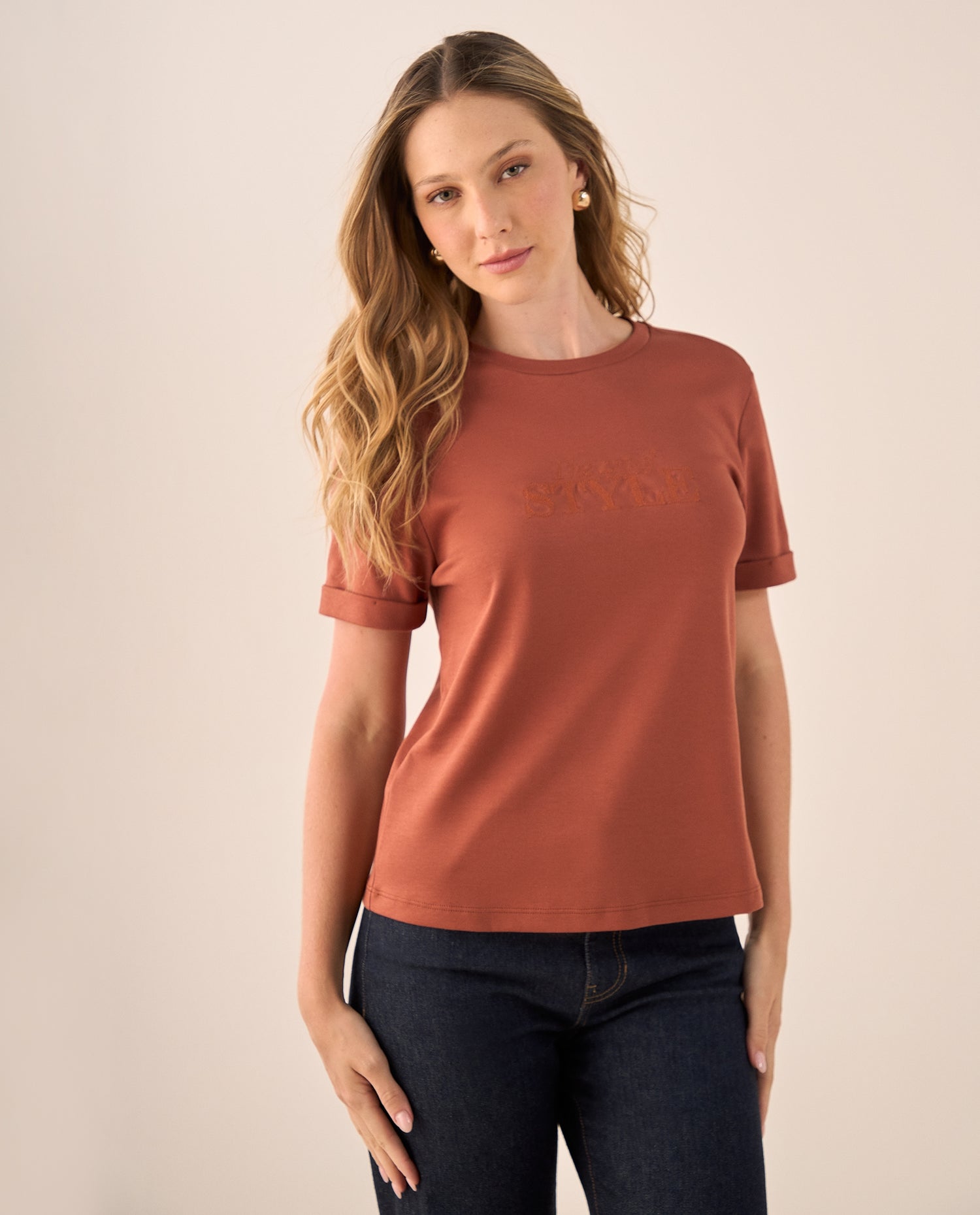 Camiseta Naranja con Bordado Tonal - Naranja