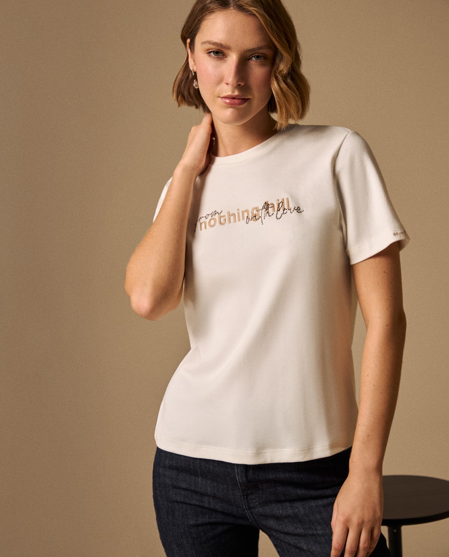 Camiseta con Bordado LONDON - Blanco