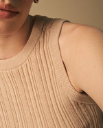 Camiseta Acanalada Beige Sin Mangas Premium - Beige