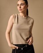 Camiseta con Detalles Brillantes - Beige