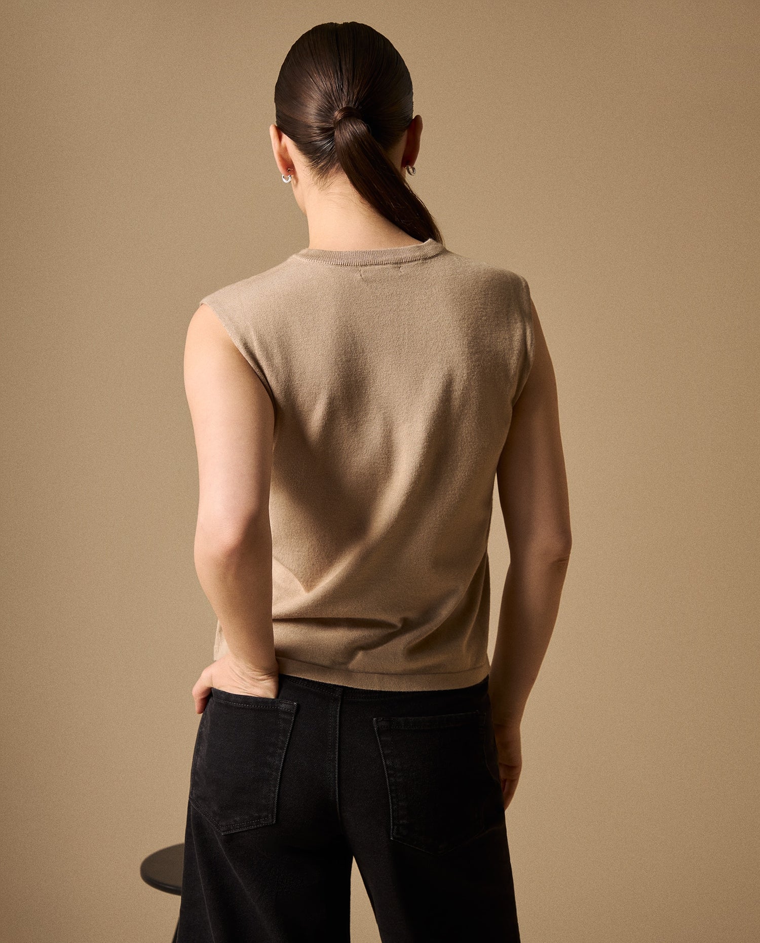 Camiseta con Detalles Brillantes - Beige