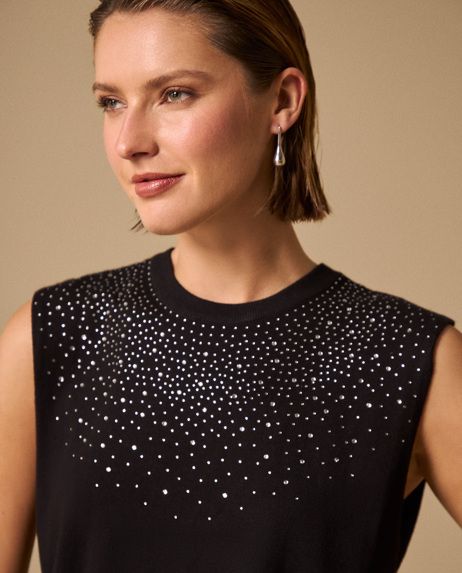 Camiseta con Detalles Brillantes - Negro