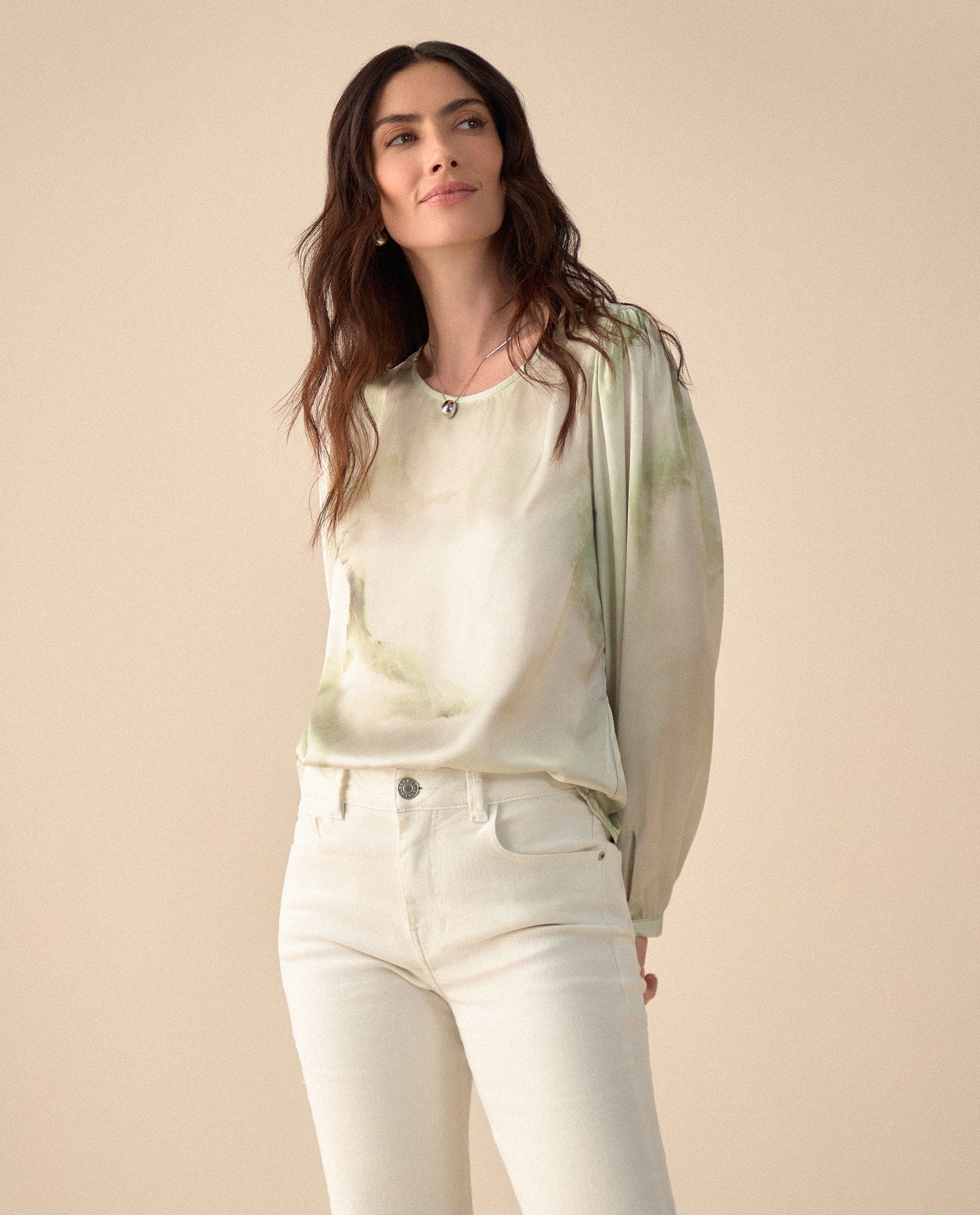 Camisa en tela tipo satín para mujer - Verde 34_411G022_VER160220_3