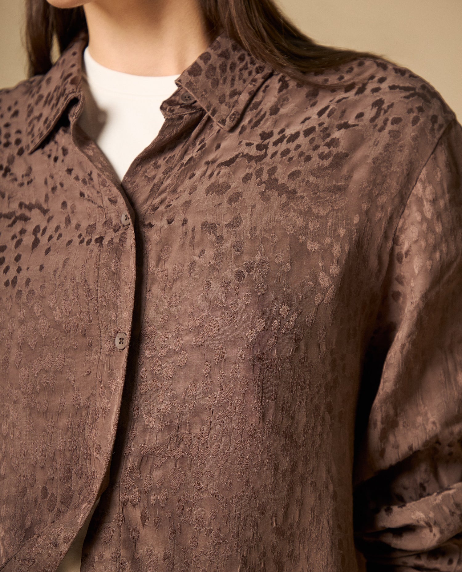 Camisa camisera manga larga con acabado hecho a mano - Marron