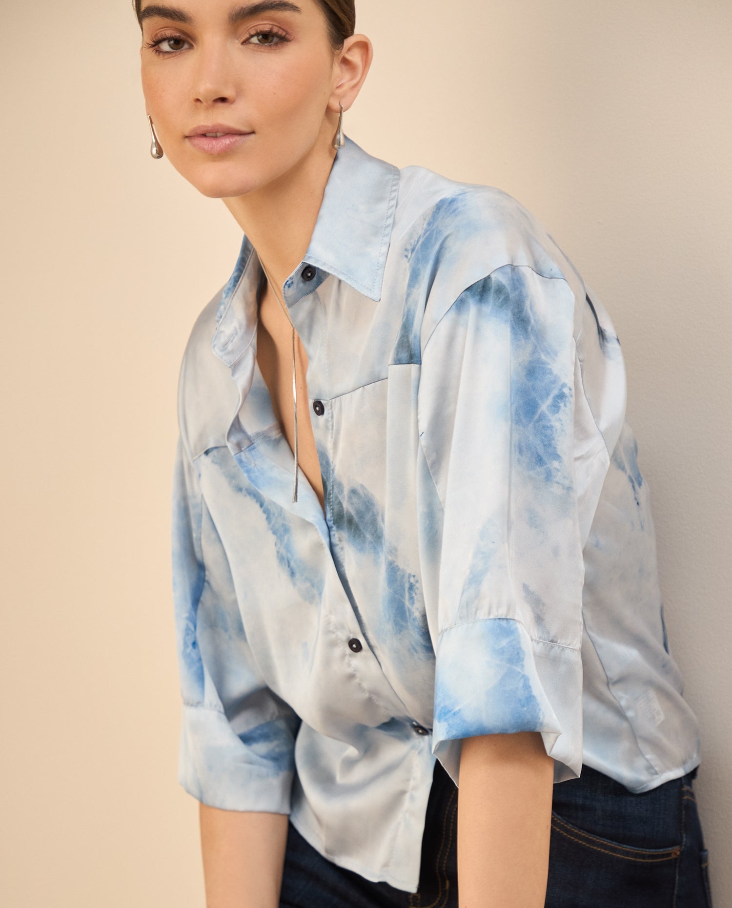 Camisa tipo satín para mujer - Azul