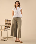 Camisa con flores bordadas a tono para mujer - Crudo