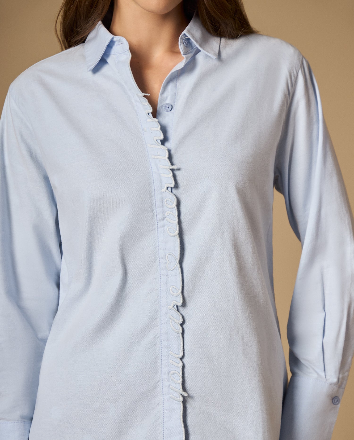 Camisa camisera manga larga con bordado frontal - Azul