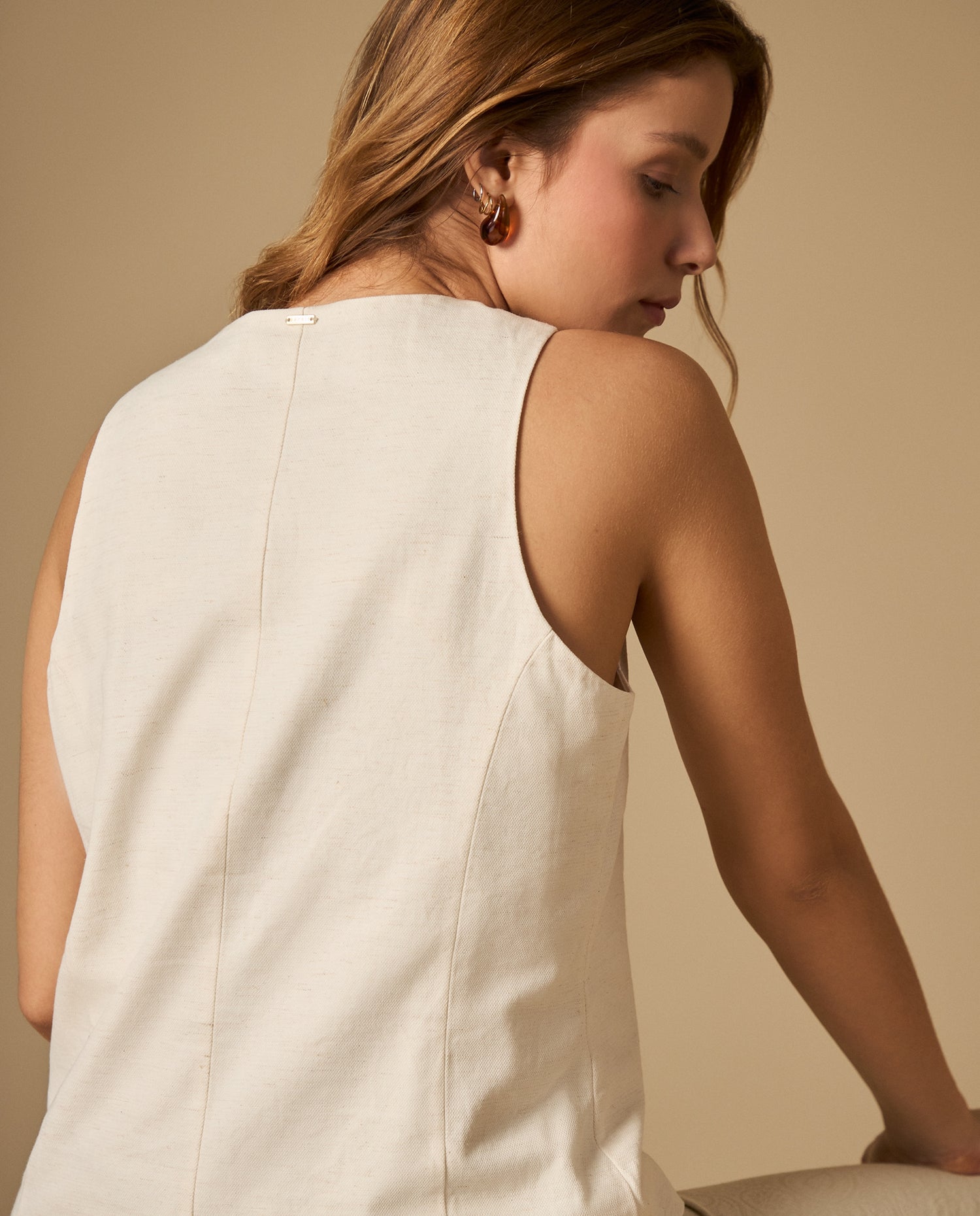 Camisa manga sisa con botonadura frontal de botones forrados - Crudo