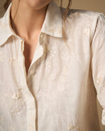 Camisa camisera manga larga con bordado floral - Blanco