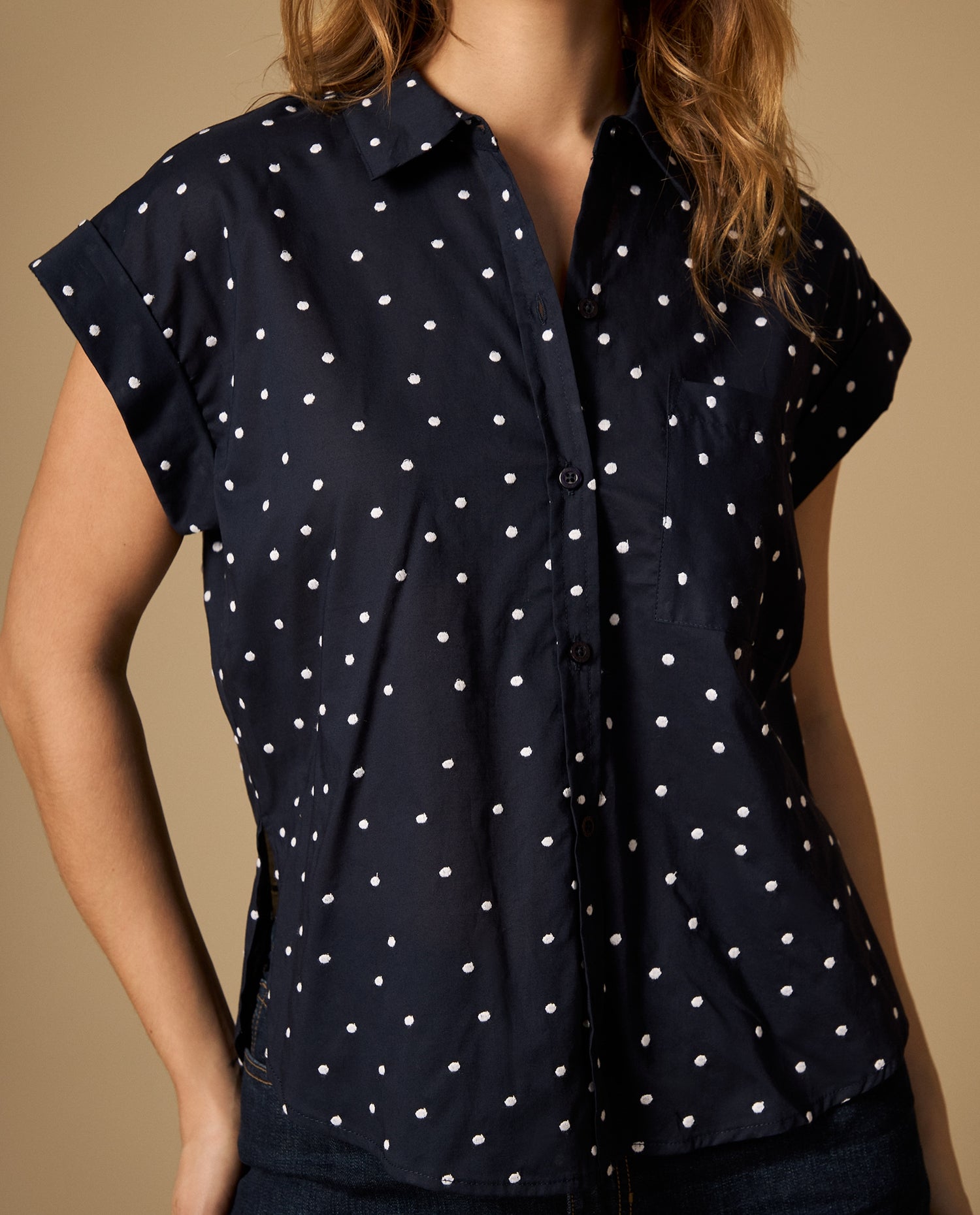 Camisa bordada manga corta con bolsillo frontal - Azul