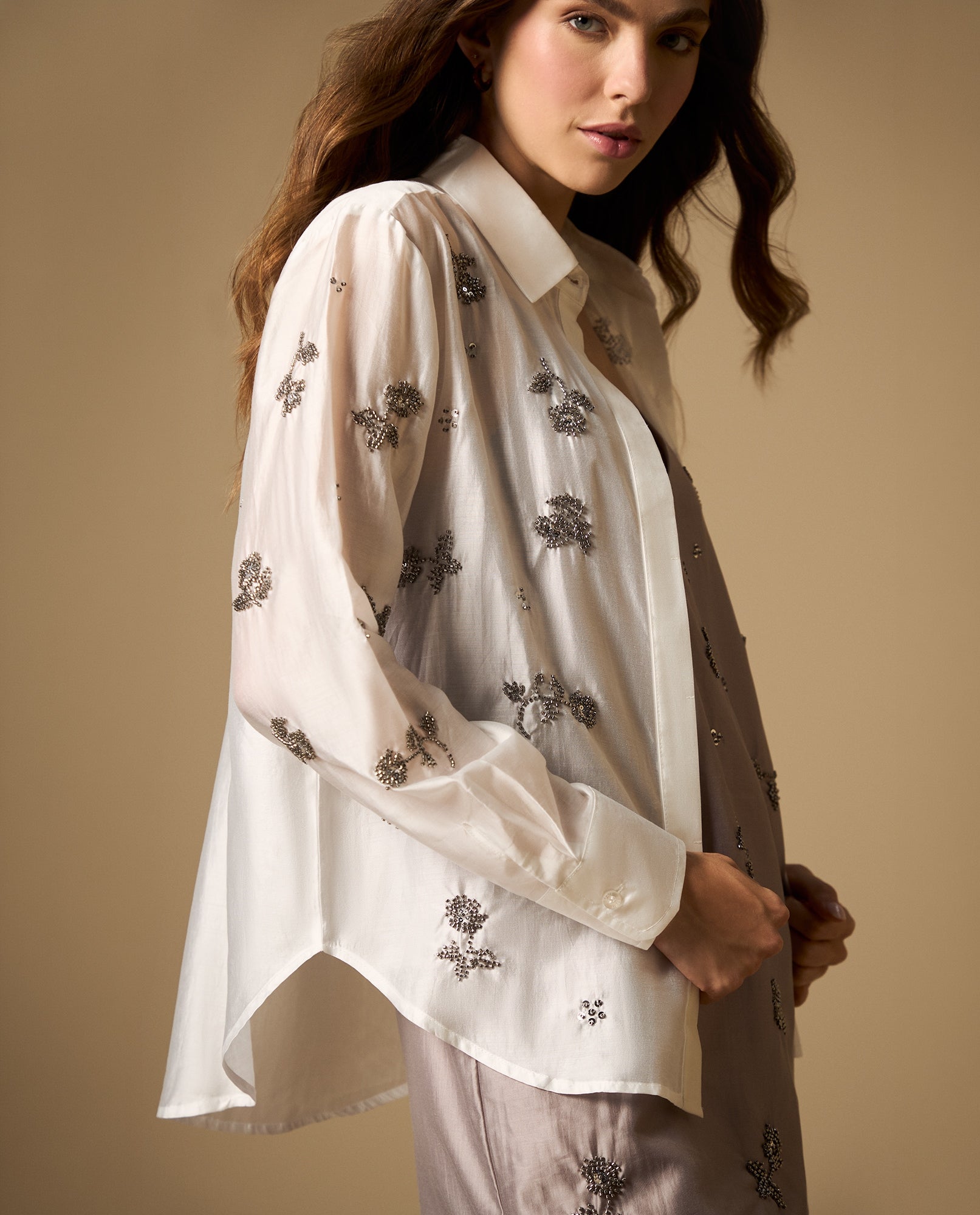 Camisa manga larga con bordado floral - Crudo 34_412H209_CRU120605_3