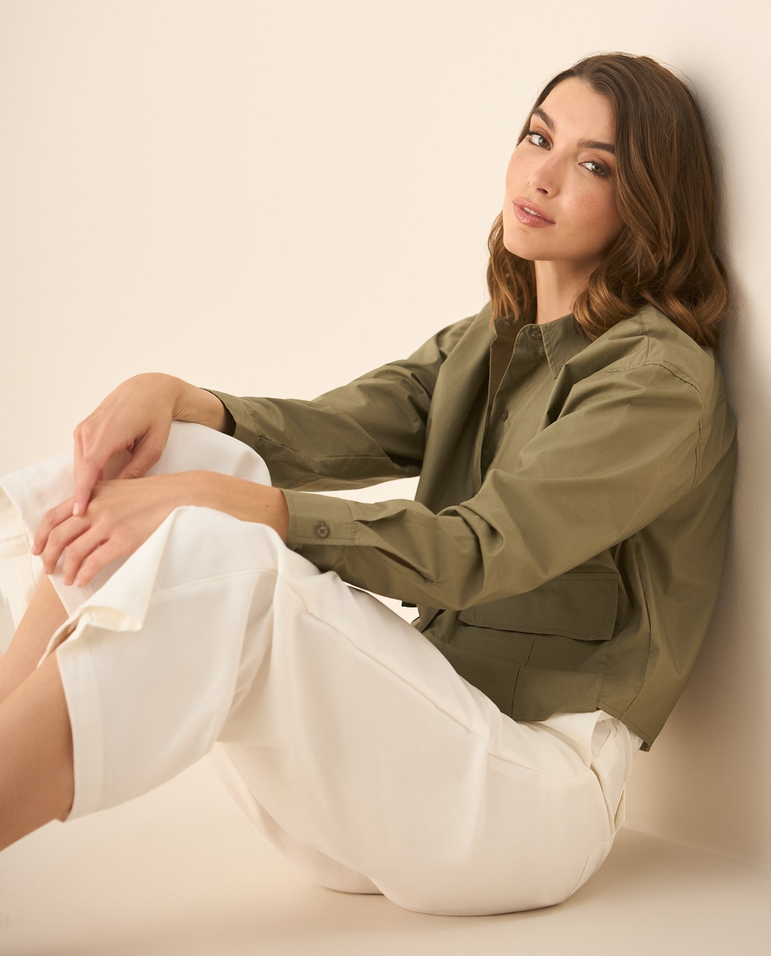 Camisa manga larga con bolsillos de tapa para mujer  - Verde