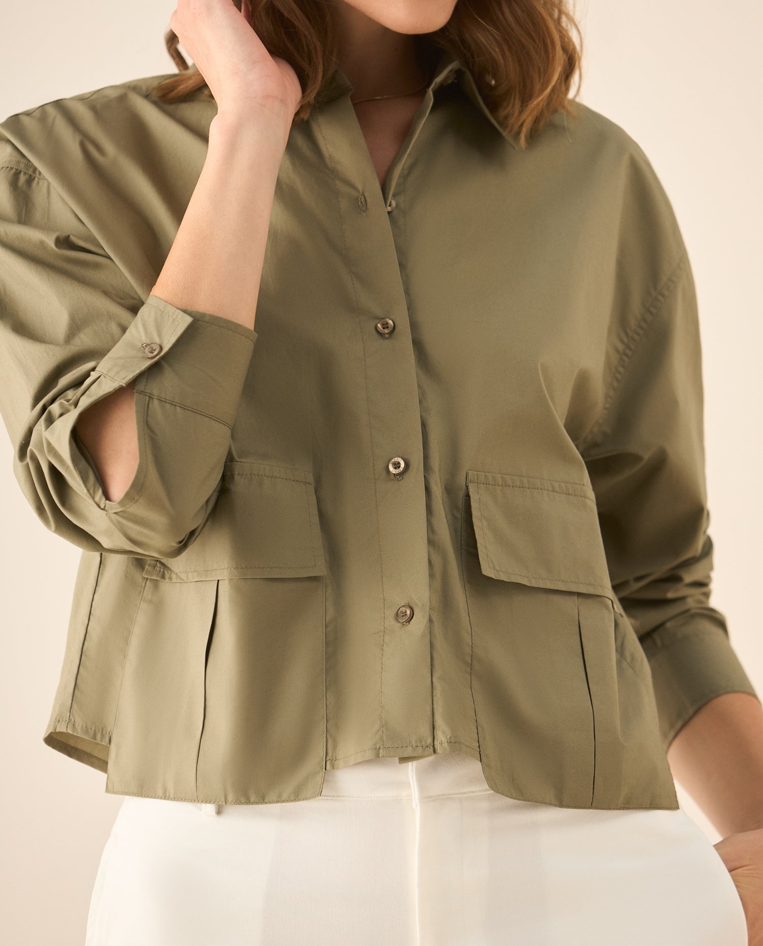 Camisa manga larga con bolsillos de tapa para mujer  - Verde