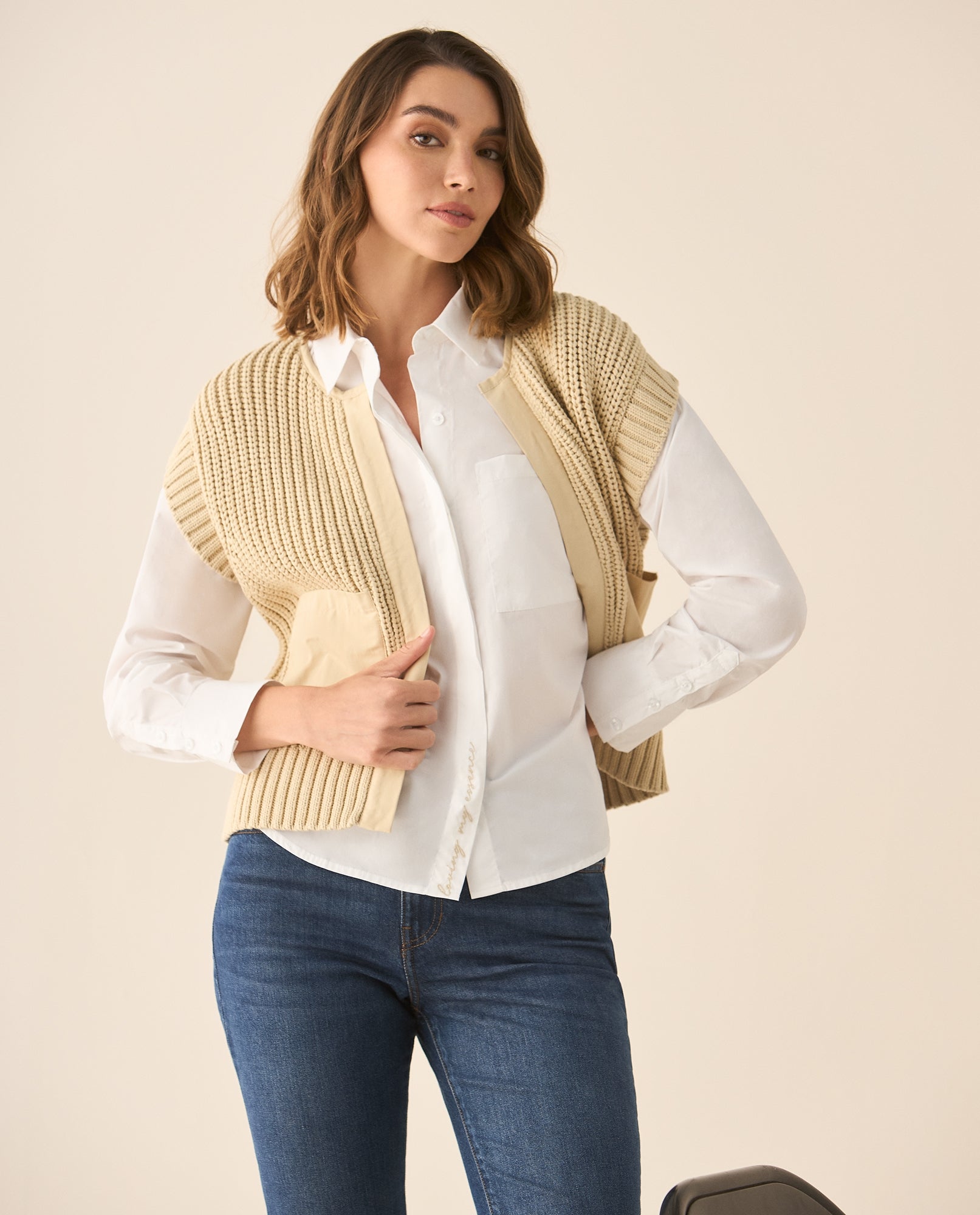 Camisa clásica con bordado para mujer - Blanco 34_413G001_BLA110601_0