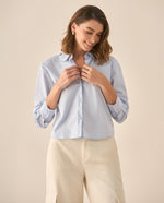 Camisa con diseño de flores en el cuello para mujer - Azul