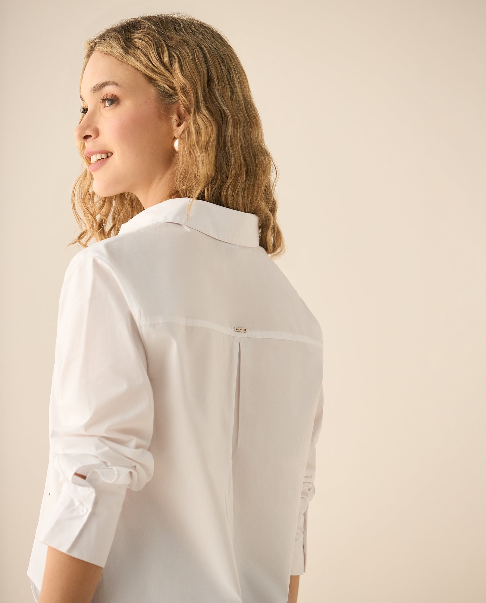 Camisa clásica con apliques de piedras para mujer - Blanco 34_413G022_BLA110700_5