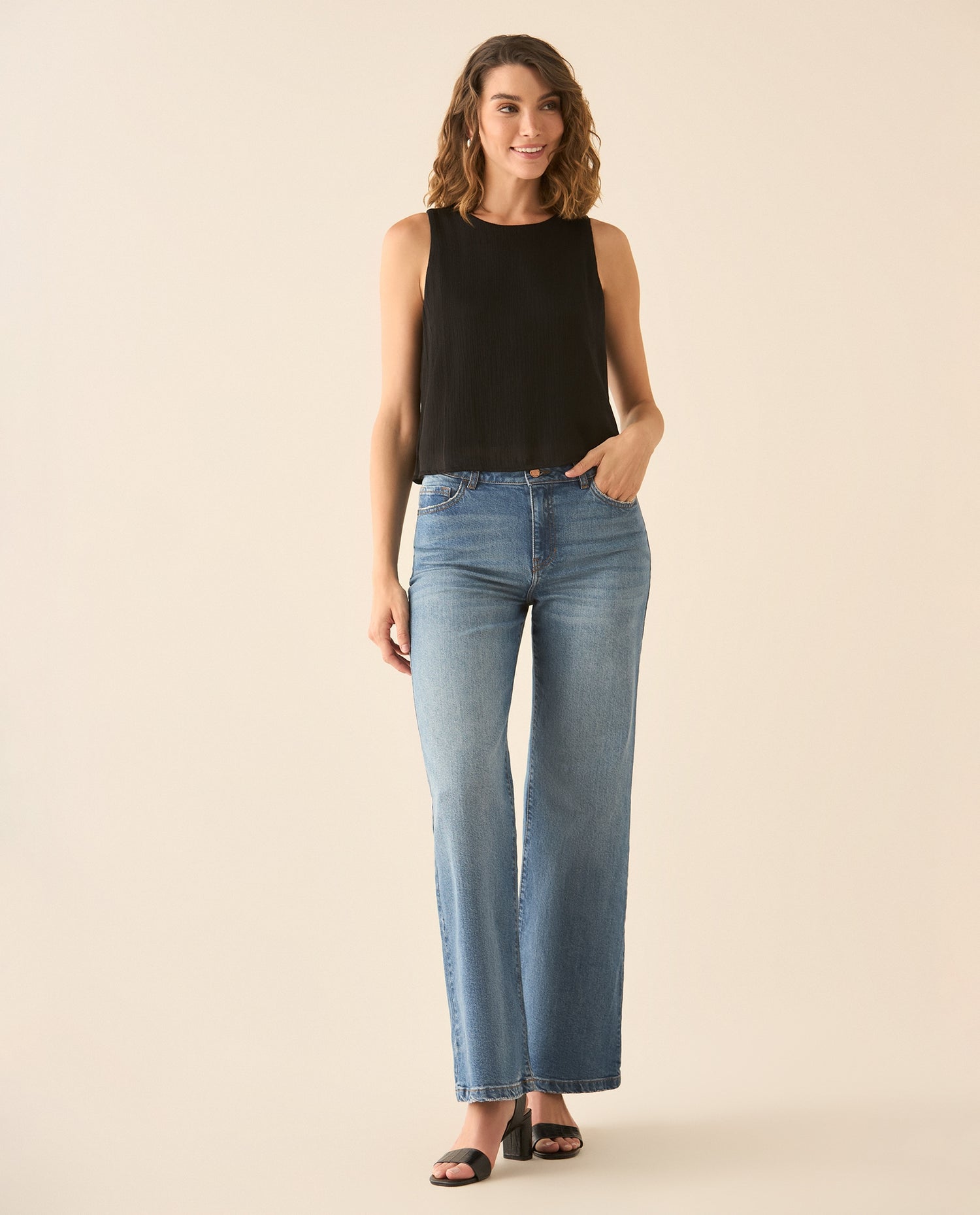 Camisa manga sisa con textura para mujer  - Negro