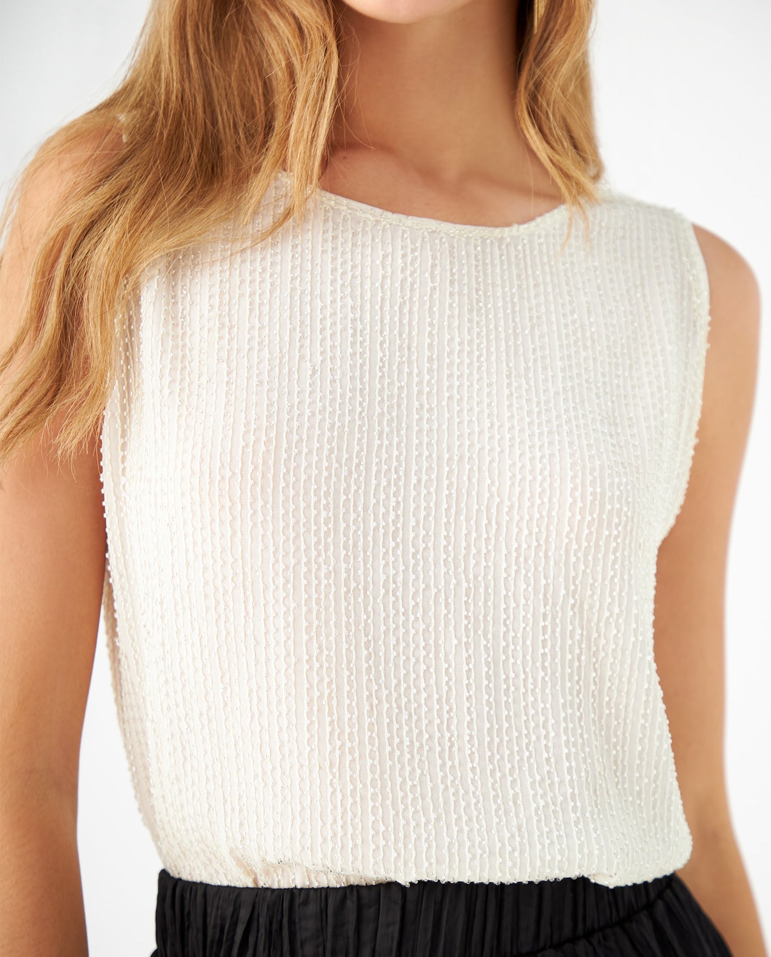 Camisa con apliques decorativos para mujer - Crudo
