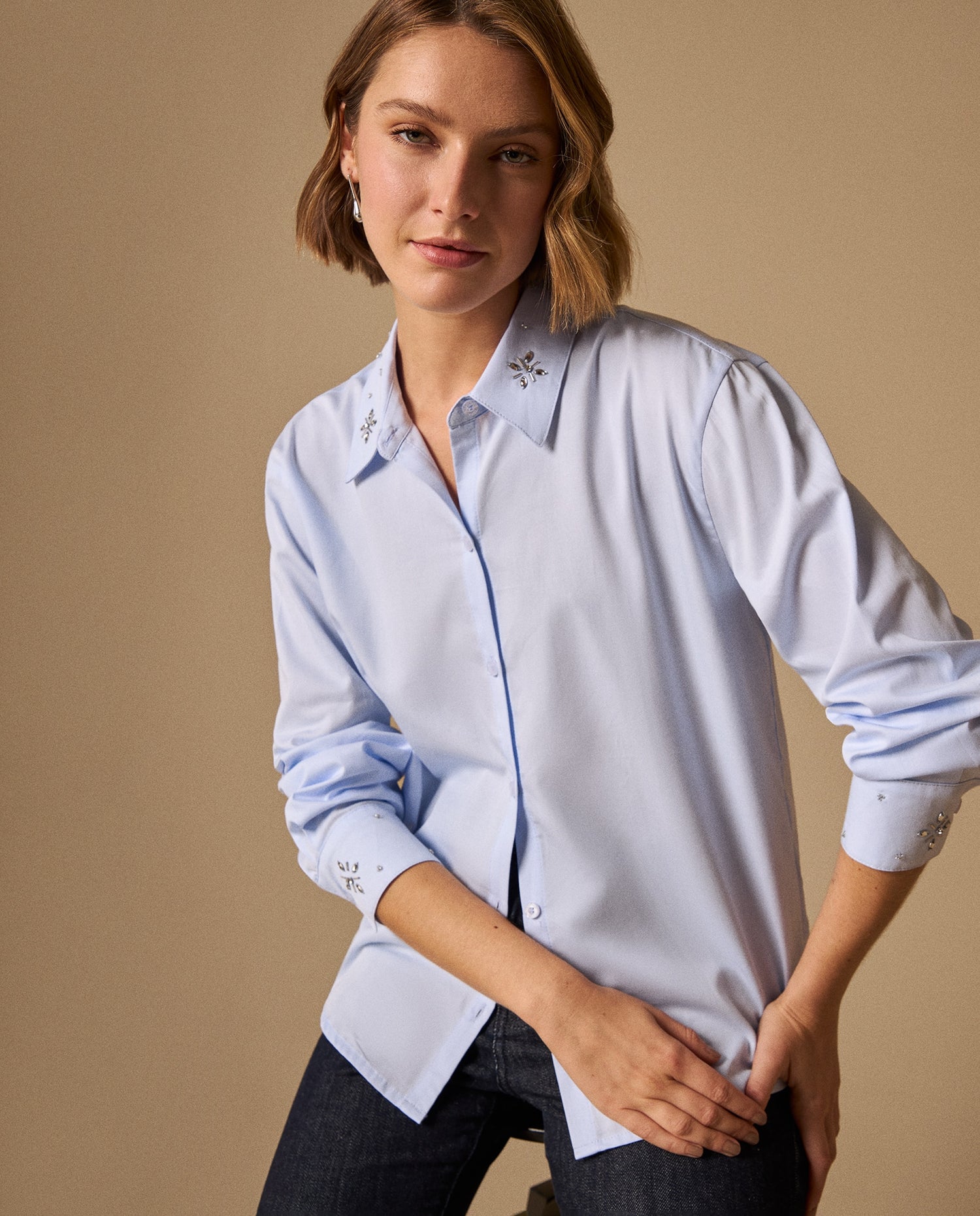 Camisa con Bordados Florales - Azul